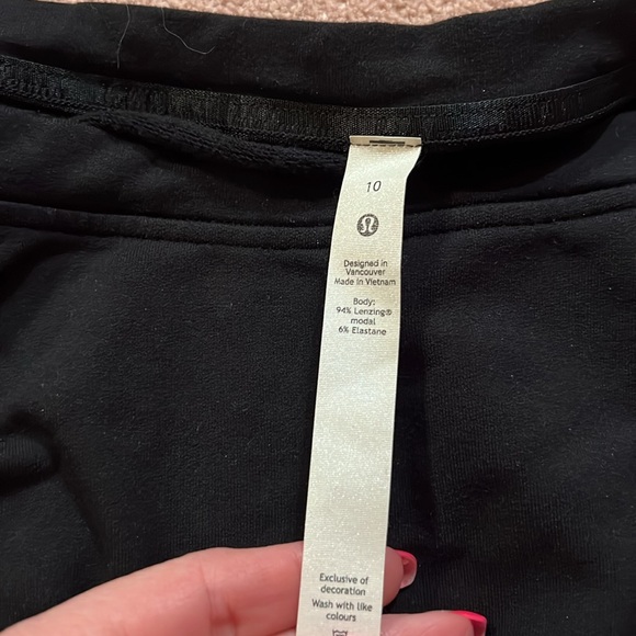 Lululemon Sweater - Picture 2 of 4